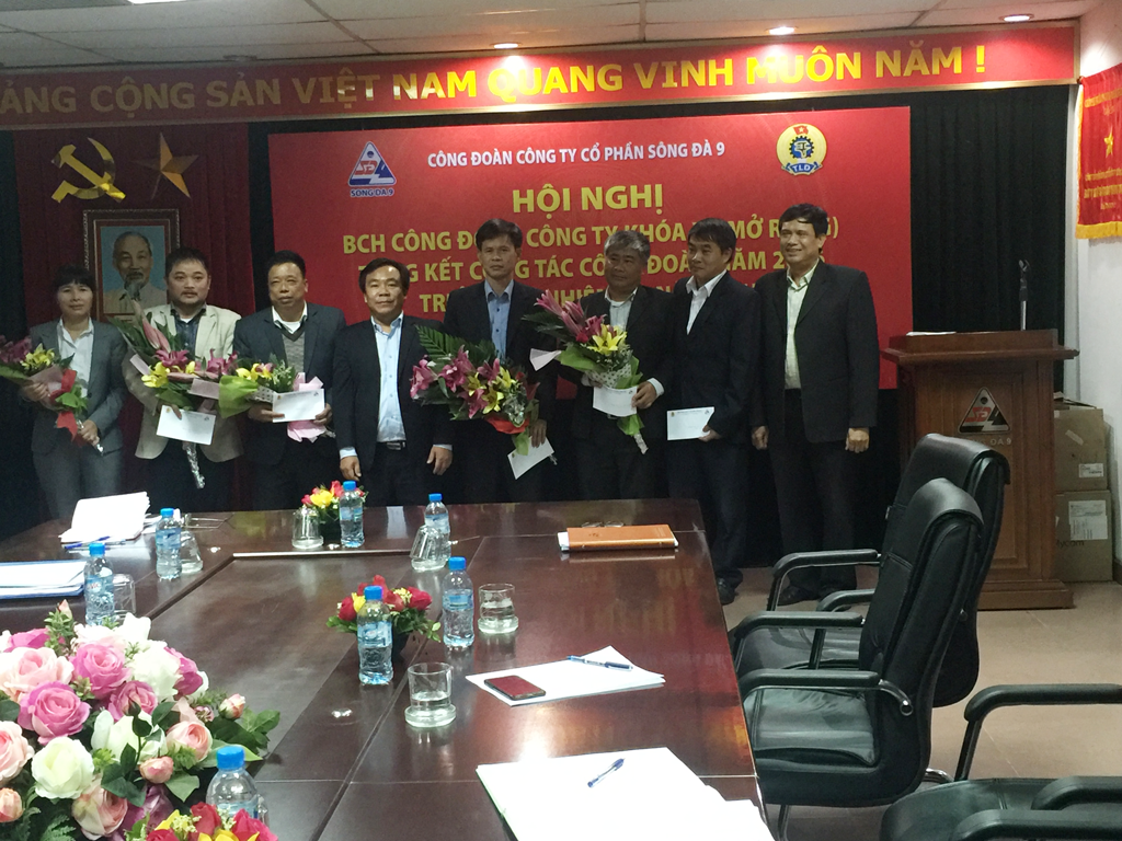 BCH Công đoàn Công ty cổ phần Sông Đà 9 tổng kết công tác năm 2016, triển khai nhiệm vụ năm 2017