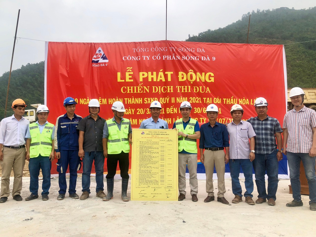 Sông Đà 9 phát động chiến dịch 100 ngày đêm hoàn thành mục tiêu SXKD Quý II/2021 tại dự án nhà máy nước Hòa Liên, Đà Nẵng (20/3/2021-30/6/2021)